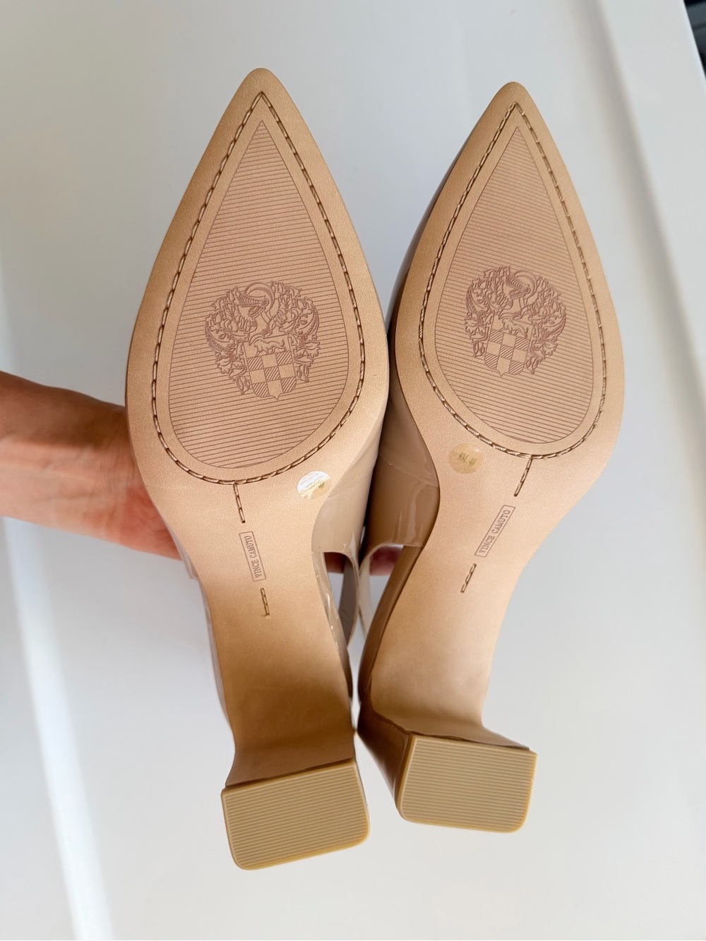 Vince Camuto Hamden Pointed Toe Slingback Pump Heel Nude 9 NWOB - Picture 9 of 10